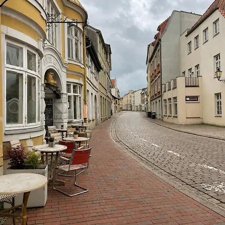 Апартаменты Lee Altstadt Mit Terrasse